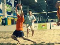 Axecibles rencontre Verlingue lors d’un match de beach volley 