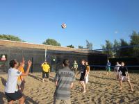 Premier tournoi de beach volley : Axecibles sort ses shorts !